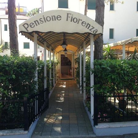 Hotel Fiorenza Milano Marittima Bagian luar foto