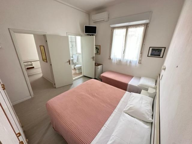 Hotel Fiorenza Milano Marittima Bagian luar foto